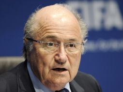 Blatter declara que elegir a Qatar para el Mundial 2022 fue una decisión erronea por las condiciones climáticas de aquel país. ARCHIVO /