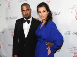 El rapero de 36 años le propuso matrimonio a Kim Kardashian cuando ella cumplió 33 años en octubre de 2013. ARCHIVO /