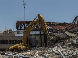 Se espera que la demolición del mercado Corona, que tiene un avance de 65%, termine en dos semanas.  /