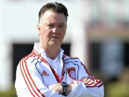 Van Gaal ha sido apoyado en redes sociales por los exjugadores del United. EFE /