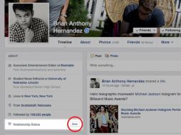 El botón se llamará 'Ask' (Preguntar) y estará al lado de 'Relationship Status' (Situación sentimental). ESPECIAL /