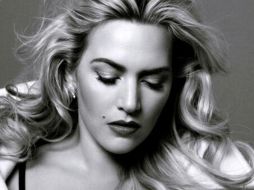 Además de mostrar su lado sexy, Kate habla de su esposo, Ned Rocknroll, en la entrevista. ESPECIAL /