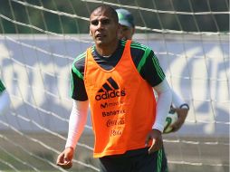 Carlos también trata de ganarse un lugar como titular en el Mundial. EFE /