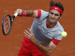 A Roger Federer apenas le tomó una hora y 24 minutos acabar con su rival. EFE /