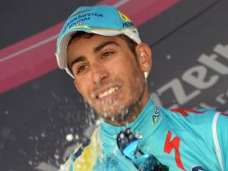 Fabio Aru domina décimo quinta etapa del torneo de clicismo en Montecampione, Italia. AP /