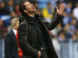 Diego Simeone se lanzó en insultos contra el zaguero Merengue, Raphael Varane. ARCHIVO /