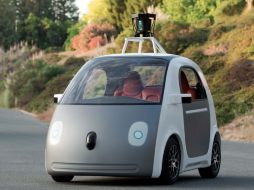 El coche se parece a los actuales 'Smart' de Mercedes Benz. ESPECIAL /