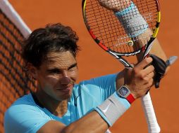 Rafael Nadal celebra su victoria ante Leonardo Mayer y busca ganar la ronda 32 del Roland Garros. AP /
