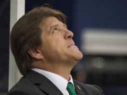 El director técnico, Miguel Herrera sigue sumando lesionados durante los partidos de preparación del Tri. MEXSPORT /