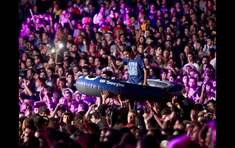 El exitoso modelo de festival sigue con conciertos masivos y buenas dosis de decibelios que hacen vibrar el suelo lisboeta. EFE /