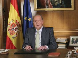 El rey Juan Carlos agradece a su pueblo el apoyo que recibió en sus casi cuatro décadas como monarca, al abdicar al trono de España. NTX /
