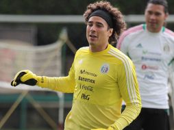 Indican que el guardameta tiene el anhelo de ser titular con México, luego de que en Sudáfrica 2010 tuvo que resignarse a la suplencia. ARCHIVO /