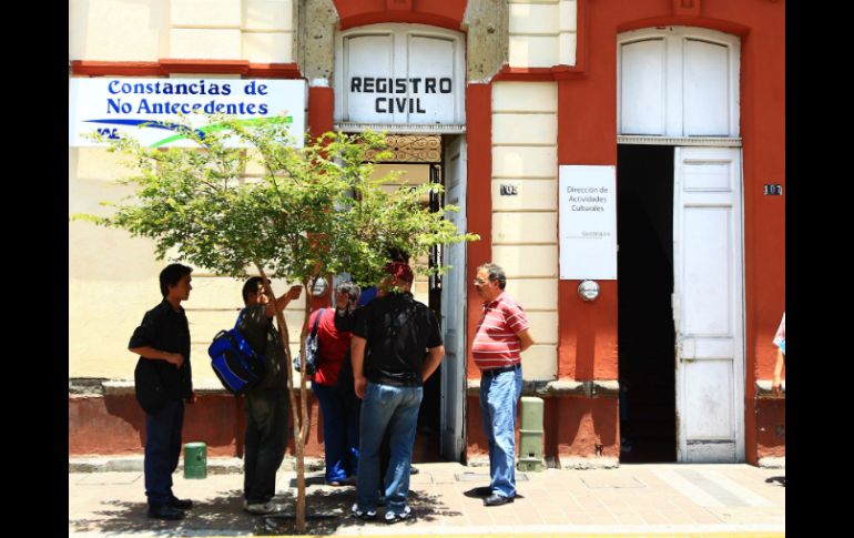 Fueron hasta mil 389 los registros extemporáneos de 2013. ARCHIVO /