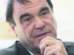 Una gran historia. Oliver Stone contará con la ayuda de periodistas para la realización. AFP /