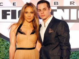 El novio de Jennifer López, Casper Smart se ha envuelto en un escándalo con modelos transexuales. ARCHIVO /