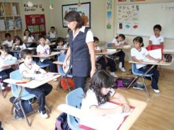 Los servicios de educación, salud y seguridad están incorporando el mayor número de trabajadores a sus filas dentro del gobierno. EE  /