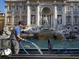 La marca de moda, Fendi, será la encargada de pagar los trabajos que ya comenzaron este viernes. EFE /