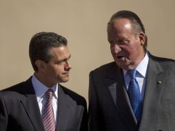 Durante su primer día de actividades, el mandatario se reunió con el rey Juan Carlos. AP /