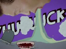 El clip filmado en Corea, deja ver animación junto con tomas reales. ESPECIAL /