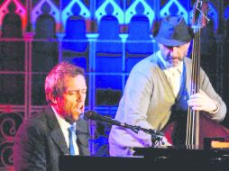 Hugh Laurie ofrecerá un concierto en Guadalajara el miércoles 11 de junio. AP /