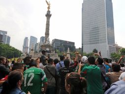 Coreaban al ritmo de 'México, México' con gran entusiasmo. SUN /