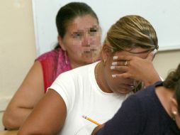 En agosto se aplicará el examen para los 75 mil maestros en Guerrero a los que se les canceló la prueba por el robo de estos. ARCHIVO /