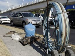 Deben establecer cómo operará la red troncal que utilizará la red nacional de fibra óptica de la CFE. ARCHIVO /