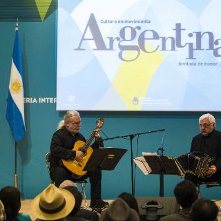 Argentina promete 'inundar de libros' la FIL Guadalajara