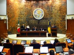 Si los diputados no logran un acuerdo, la Constitución de Jalisco se adecuaría a la reforma federal en automático. ARCHIVO /