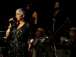 Brindando buen humor, complació con clásicos en su carrera musical y hasta canciones de Cri Cri. ARCHIVO /