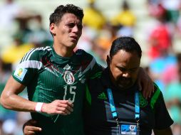 Héctor abandonó el último partido del Tri por una jugada aparatosa. NTX /