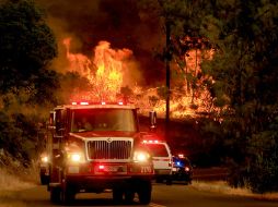 Las evacuaciones obligatorias afectan a residentes de Berryessa Estates y a lo largo de Butts Canyon Road. AP /