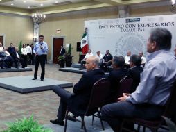 Osorio Chong sostiene un encuentro interactivo con más de cien empresarios tamaulipecos. NTX /