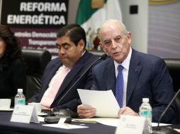 El ex auditor Superior de la Federación (d) afirma que México es la república de la impunidad. NTX /