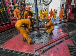 Una reforma energética que privilegia la extracción de hidrocarburos representa fallar a los compromisos firmados por México, dicen. ARCHIVO /