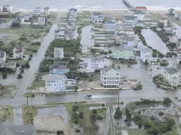 En Carolina del Norte hay algunas viviendas y negocios inundados, pero no hay muertos ni heridos. EFE /