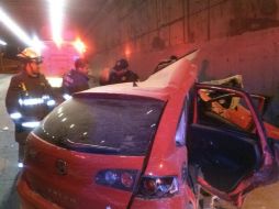 En otro de los accidentes en Periférico y Calzada Independencia norte, un hombre de 28 años murió.  /