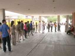 Cuando los paramédicos llegan a la casilla número 22 ya no pueden hacer nada. ARCHIVO /