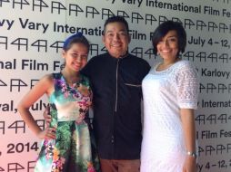 En la imagen, el cineasta mexicano y parte del elenco de la cinta durante la presentación. ESPECIAL /