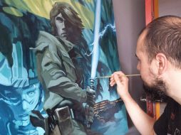 Algunas de las técnicas empleadas son ilustración digital, impresión, pintura en óleo y acuarela, además de arte-objeto. ESPECIAL /