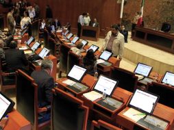 Esta madrugada, diputados locales aprobaron la reforma electoral.  /