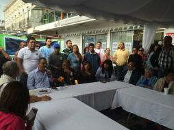 Locatarios del Mercado Corona piden certidumbre jurídica al Ayuntamiento de Guadalajara para que signen convenios de reinstalación.  /