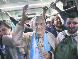 El metro de Sao Paulo se convirtió en una sucursal del de Buenos Aires, con miles de aficionados argentinos.  /