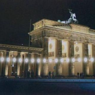 Volverán a construir el Muro de Berlín, ahora con globos