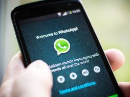 WhatsApp se usa en ocasiones como evidencia de mensajes incriminatorios en divorcios o casos de extorsión. ARCHIVO /