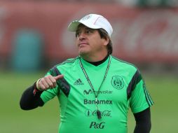 La actuación del Tri en Brasil 2014 dejó buen sabor de boca entre los federativos, quienes ahora apuestan por la continuidad de Herrera ARCHIVO /