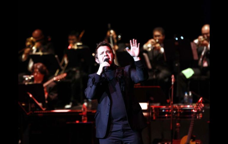El cantante interpretará la canción mexicana internacional 'Bésame mucho' y canciones de la región al ritmo del bolero. ARCHIVO /