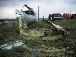 Un avión de la compañía Malaysia Airlines se estrella en Ucrania, cerca de la frontera con Rusia, con al menos 295 personas a bordo. EFE /