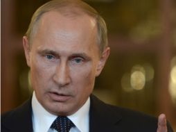 Vladimir Putin pide al gobierno ruso hacer todo lo posible para esclarecer las causas de la caída del avión. AFP /