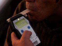 Operativos de alcoholímetro aplicados en otras ciudades, cómo el DF, han logrado reducir los accidentes entre 70 y 80 por ciento. ARCHIVO /